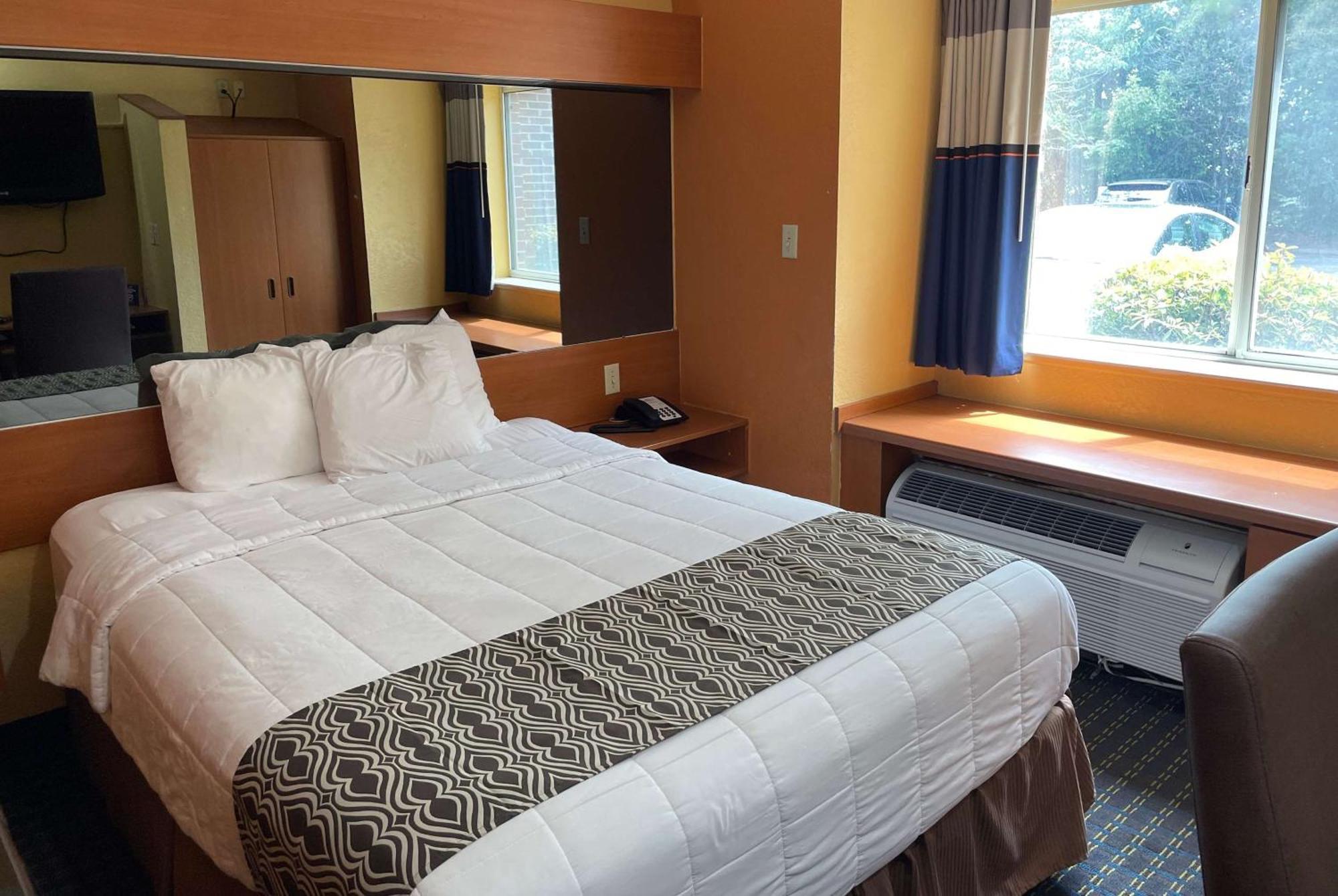 Microtel Inn & Suites Newport News Exterior foto
